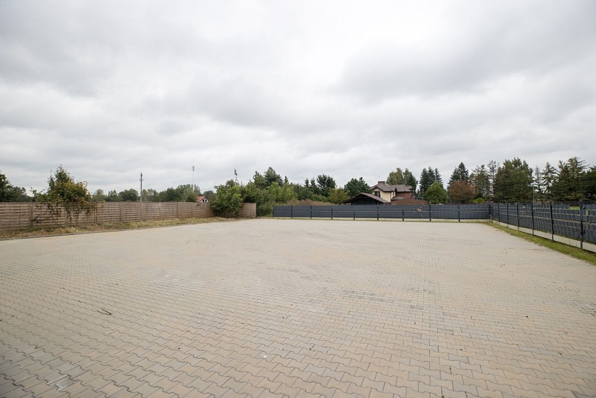 Komercyjny na wynajem