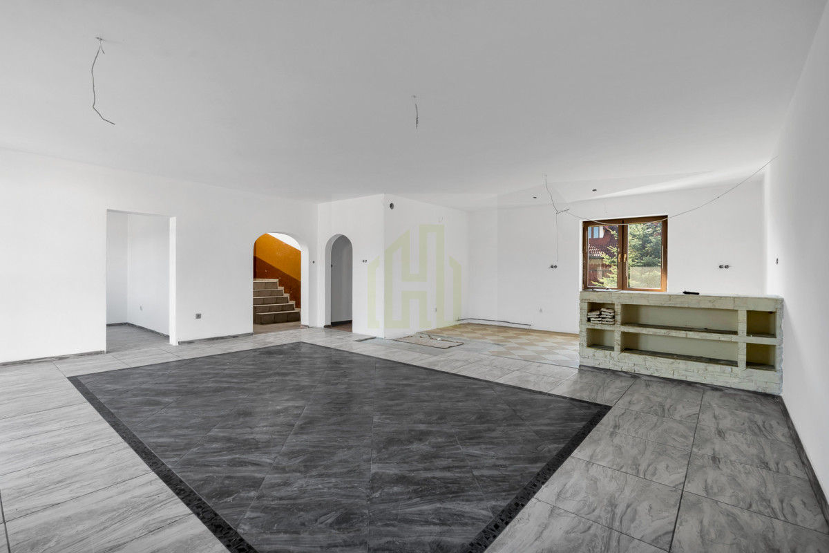 DOM WOLNOSTOJĄCY STANISŁAWOW I