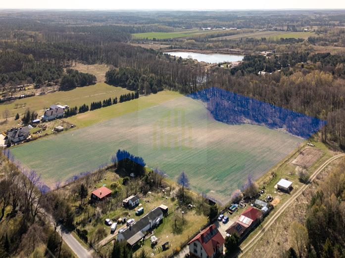 Działka z własną rzeczką 2763m2.