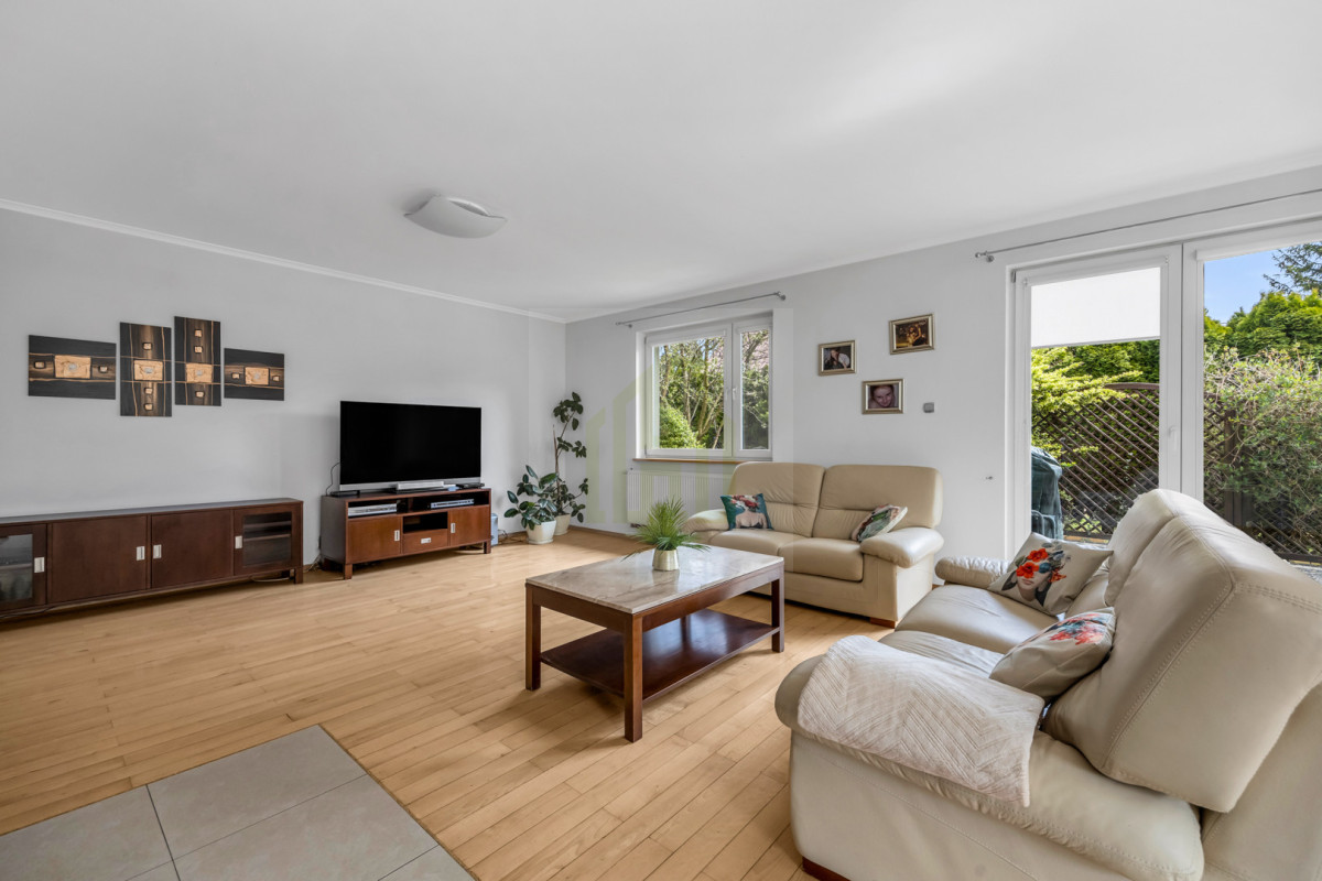 Dom w Błoniu w cichej okolicy