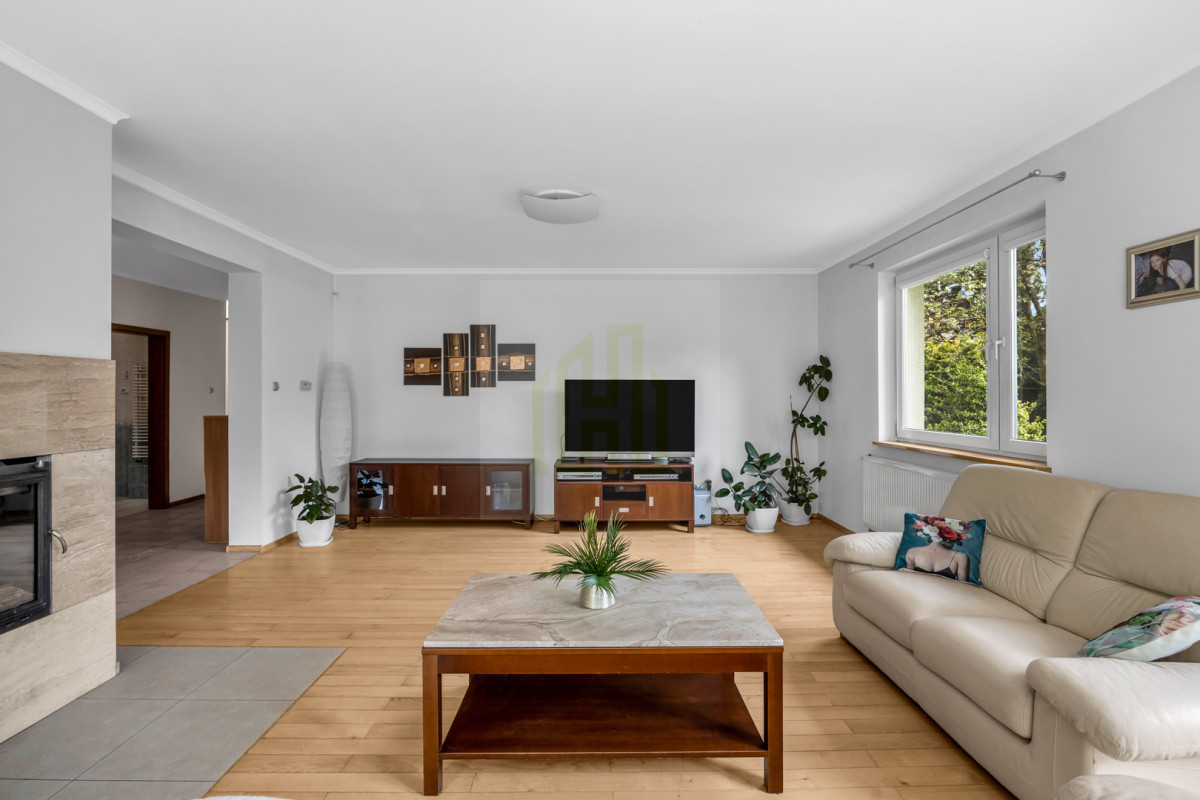 Dom w Błoniu w cichej okolicy