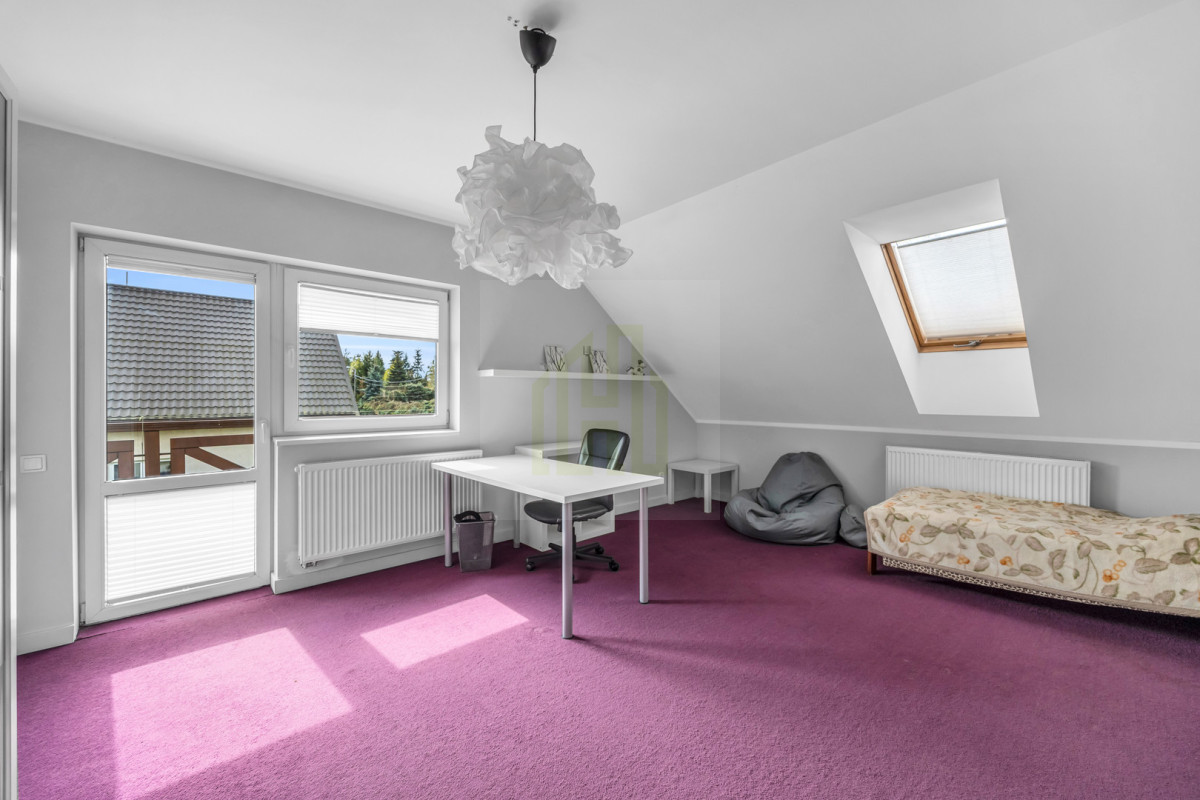 Dom w Błoniu w cichej okolicy