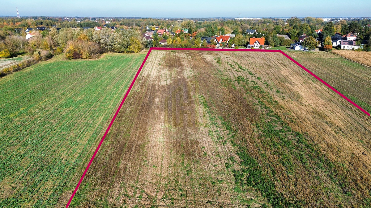 Piękna działka w Bieniewicach na osiedlu domków