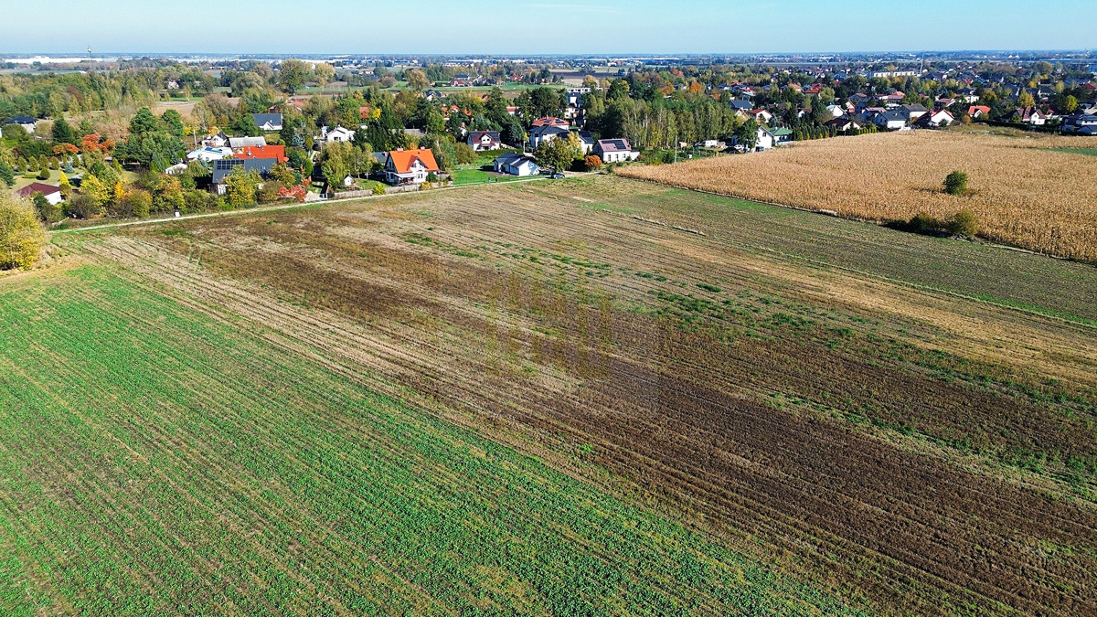 Piękna działka w Bieniewicach na osiedlu domków