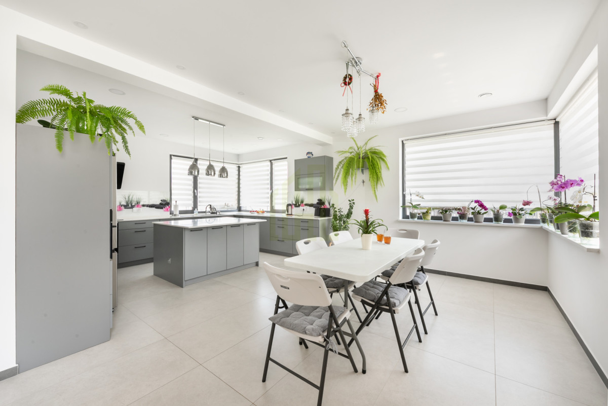 Twój azyl blisko miasta – piękny dom duży ogród