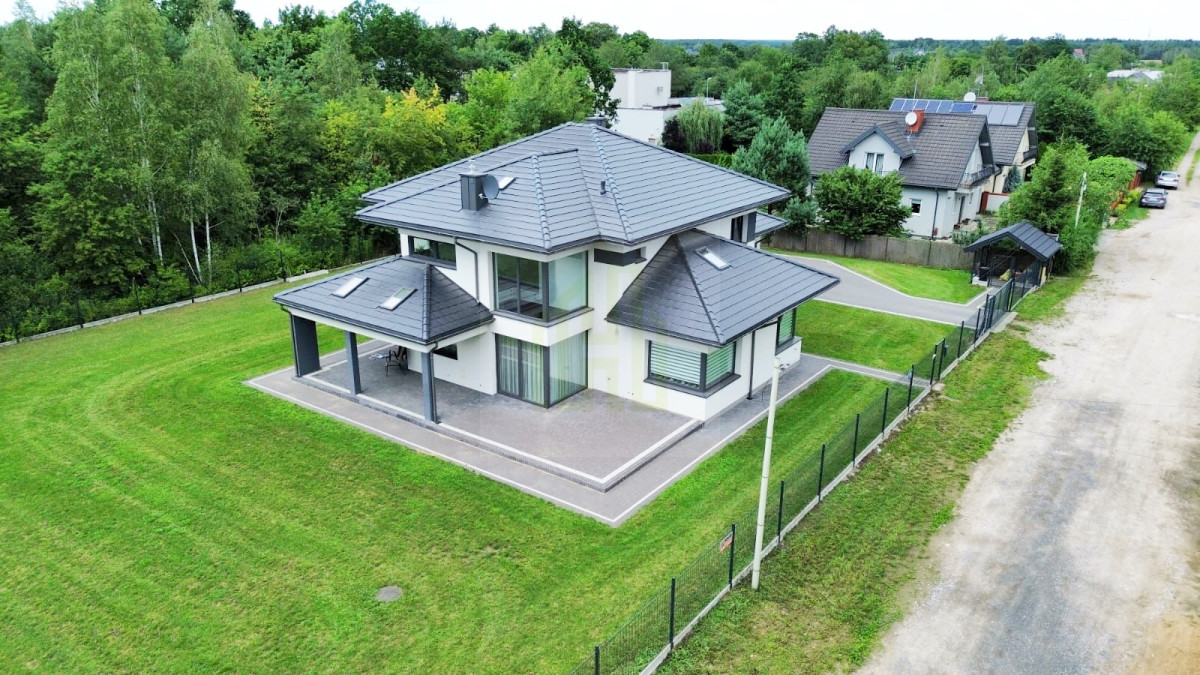 Twój azyl blisko miasta – piękny dom duży ogród