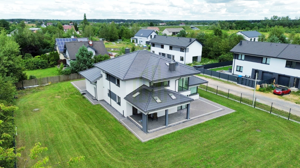 Twój azyl blisko miasta – piękny dom duży ogród