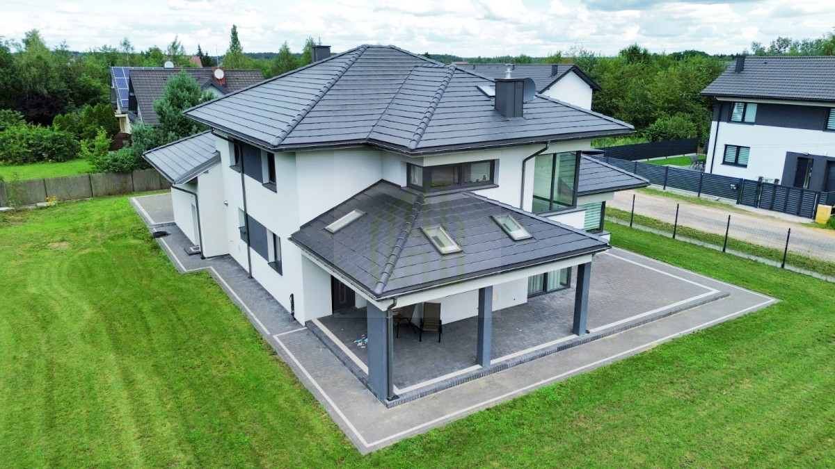 Twój azyl blisko miasta – piękny dom duży ogród