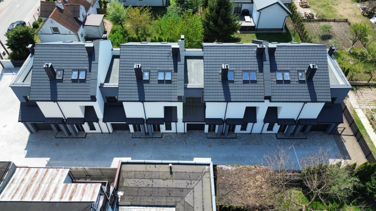 Segment 140m² z tarasem i garażem – Zielonka