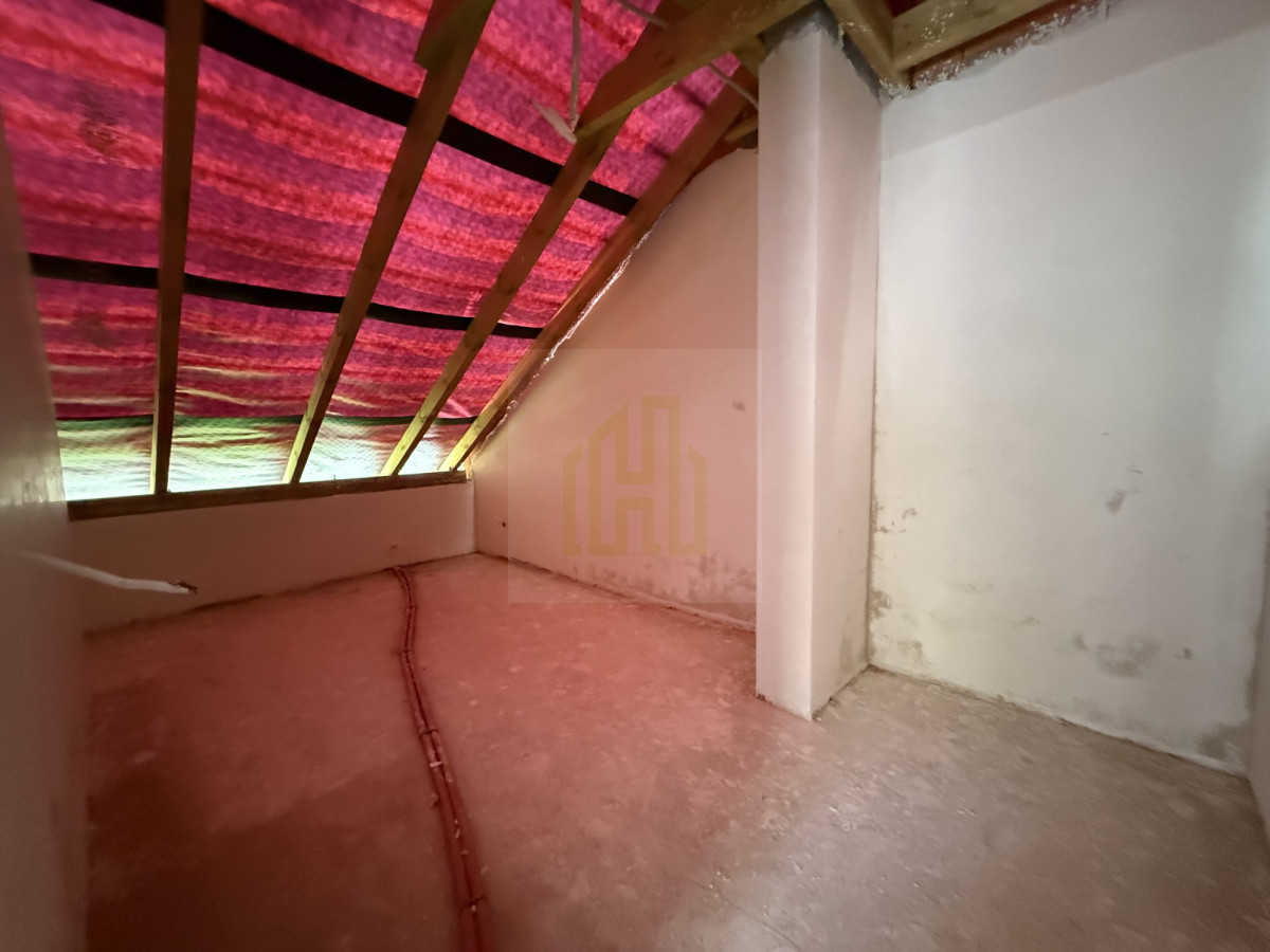 Segment 140m² z tarasem i garażem – Zielonka