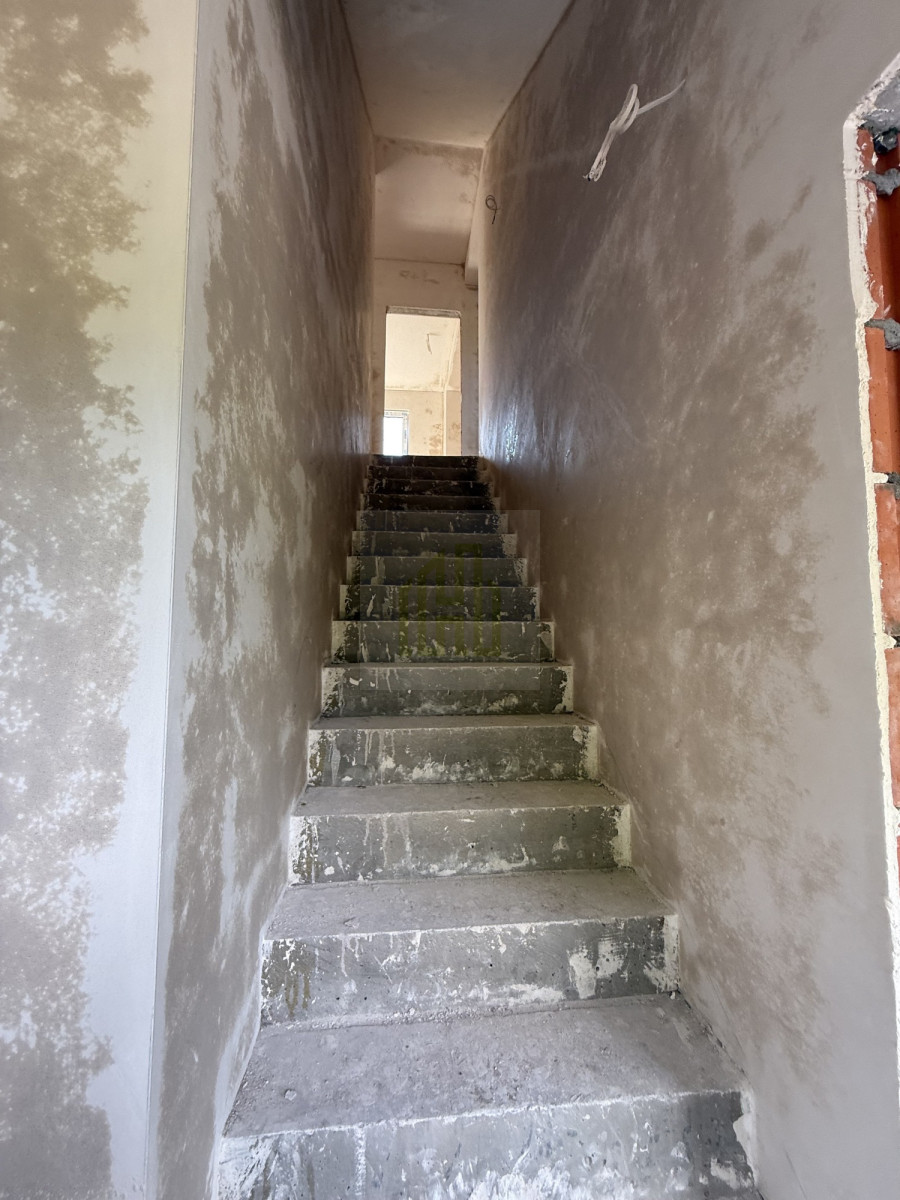 Segment 140m² z tarasem i garażem – Zielonka