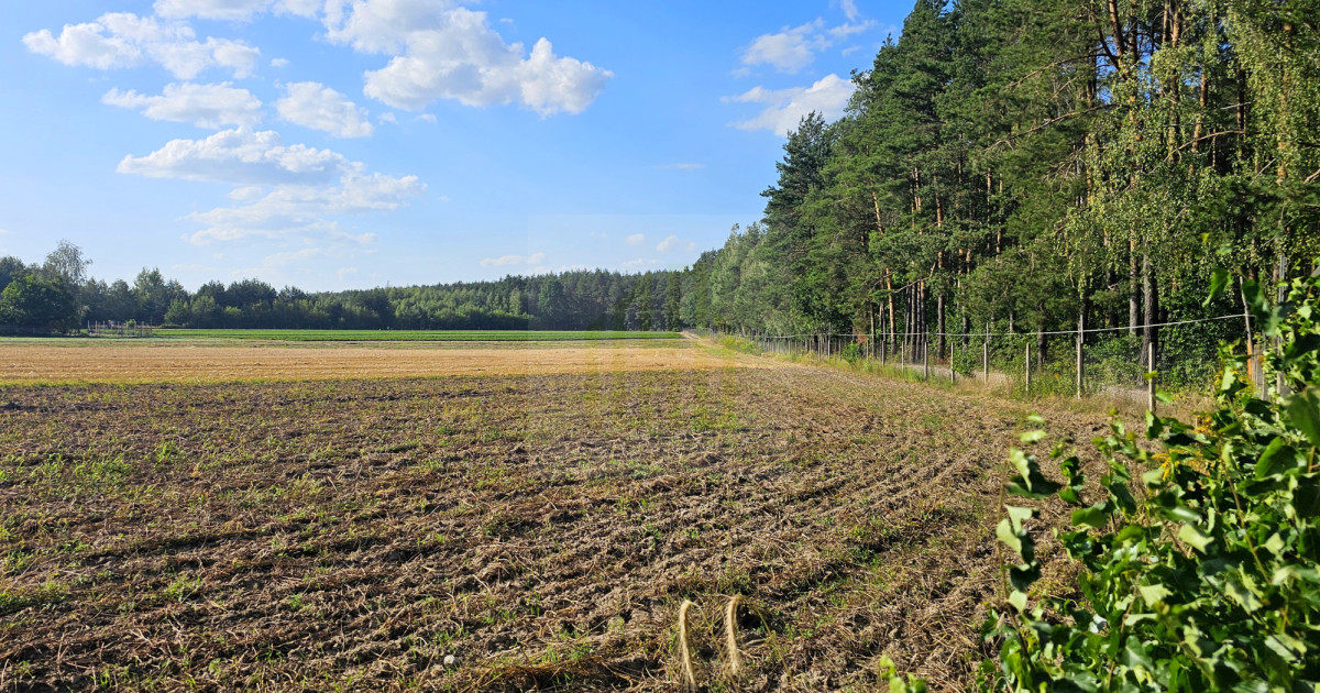 Piękna działka na skraju lasu 3000 m2.