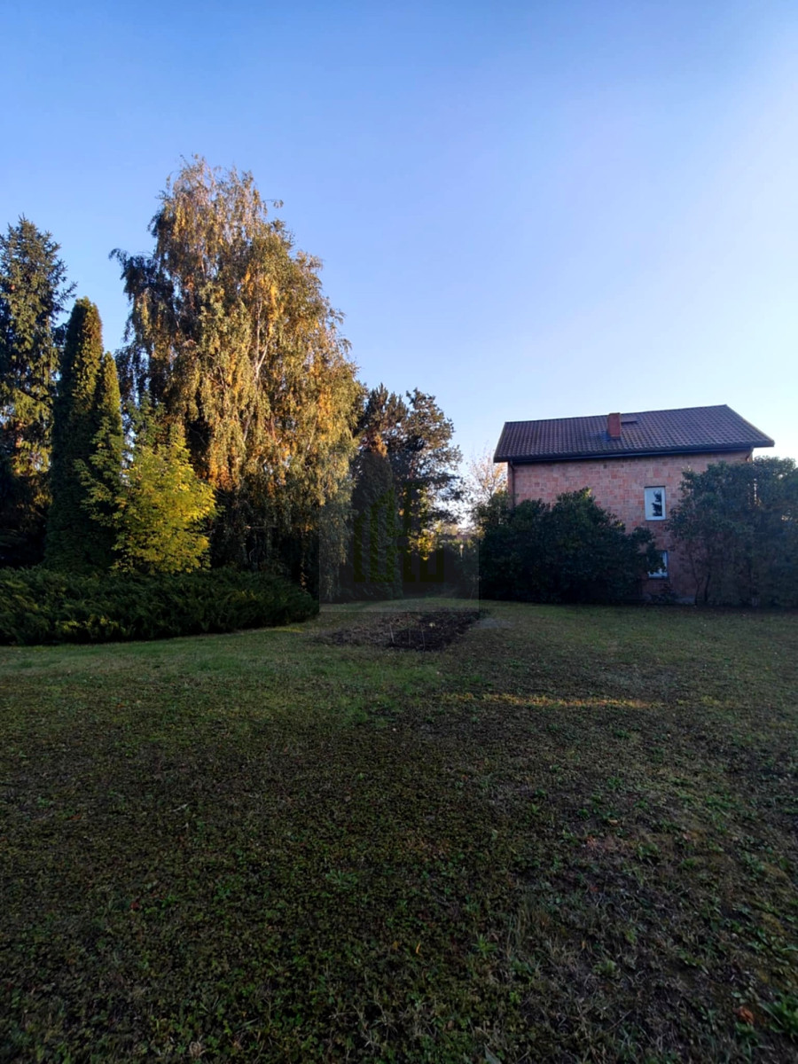 Dom 5 minut do PKP. ok 2000m2 działka