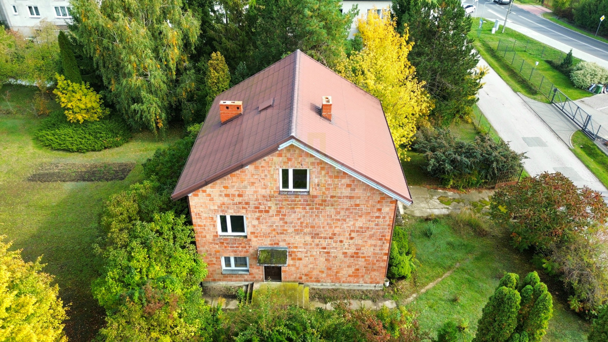 Dom 5 minut do PKP. ok 2000m2 działka