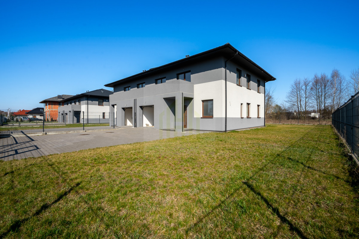 Przestronny blizniak w spokojnej okolicy