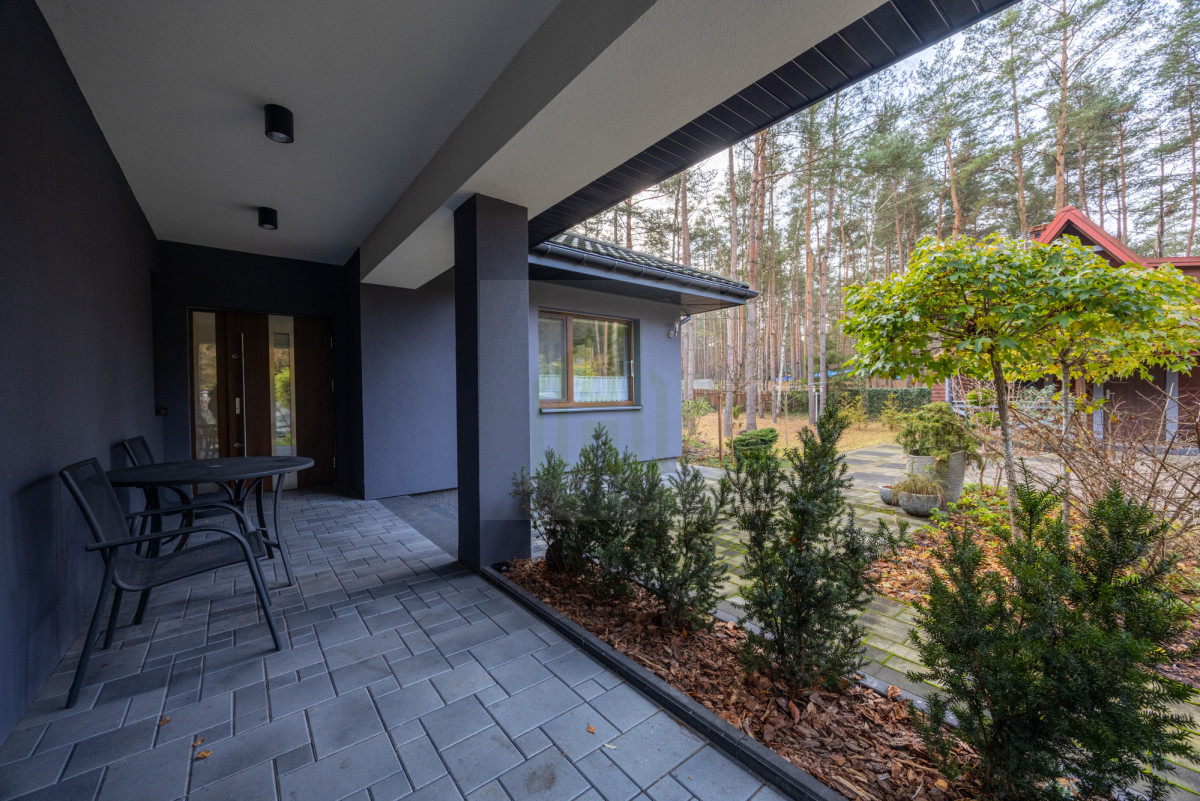 Nowoczesny dom 168,89 m² – cisza, las i przestrzeń