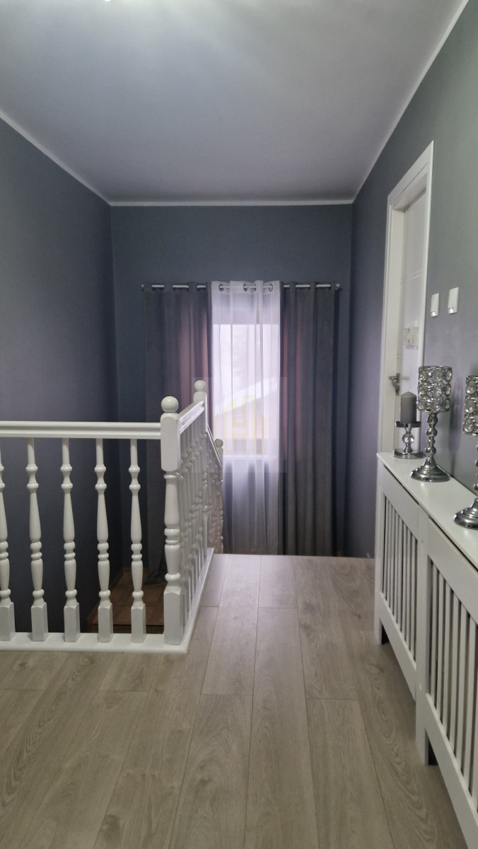 Rodzinny dom ,infrastruktura, blisko szkoła PKP