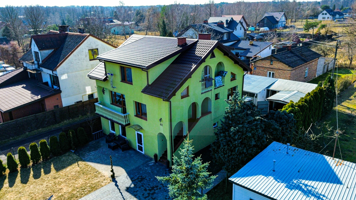 Rodzinny dom ,infrastruktura, blisko szkoła PKP