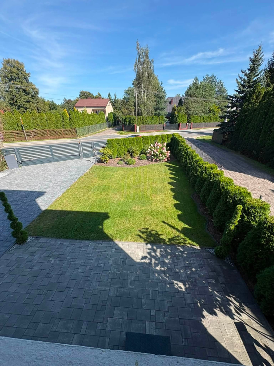 Rodzinny dom ,infrastruktura, blisko szkoła PKP