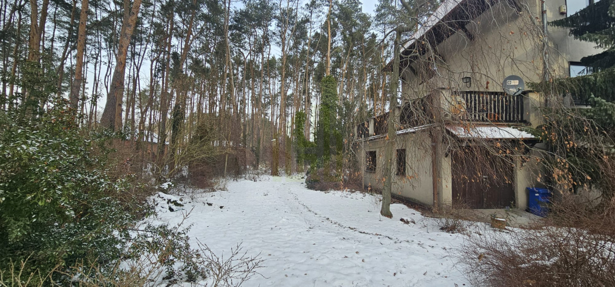 Dom z dużą działką  i szybkim dostępem do Warszawy