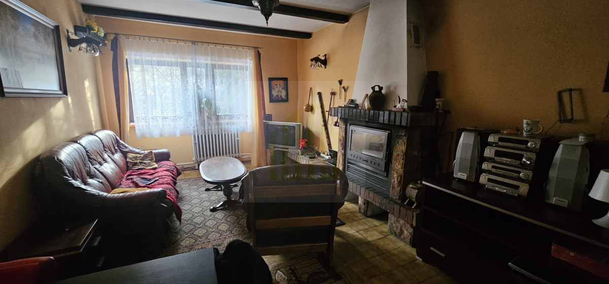 Dom z dużą działką  i szybkim dostępem do Warszawy