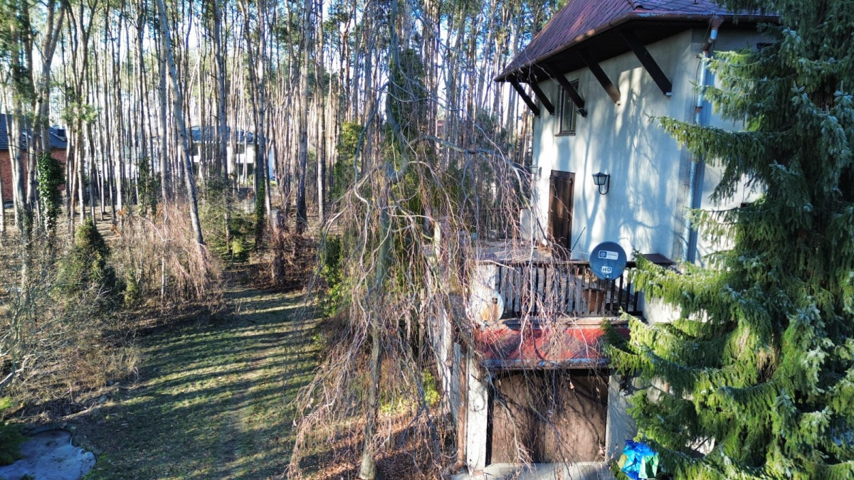 Dom z dużą działką  i szybkim dostępem do Warszawy