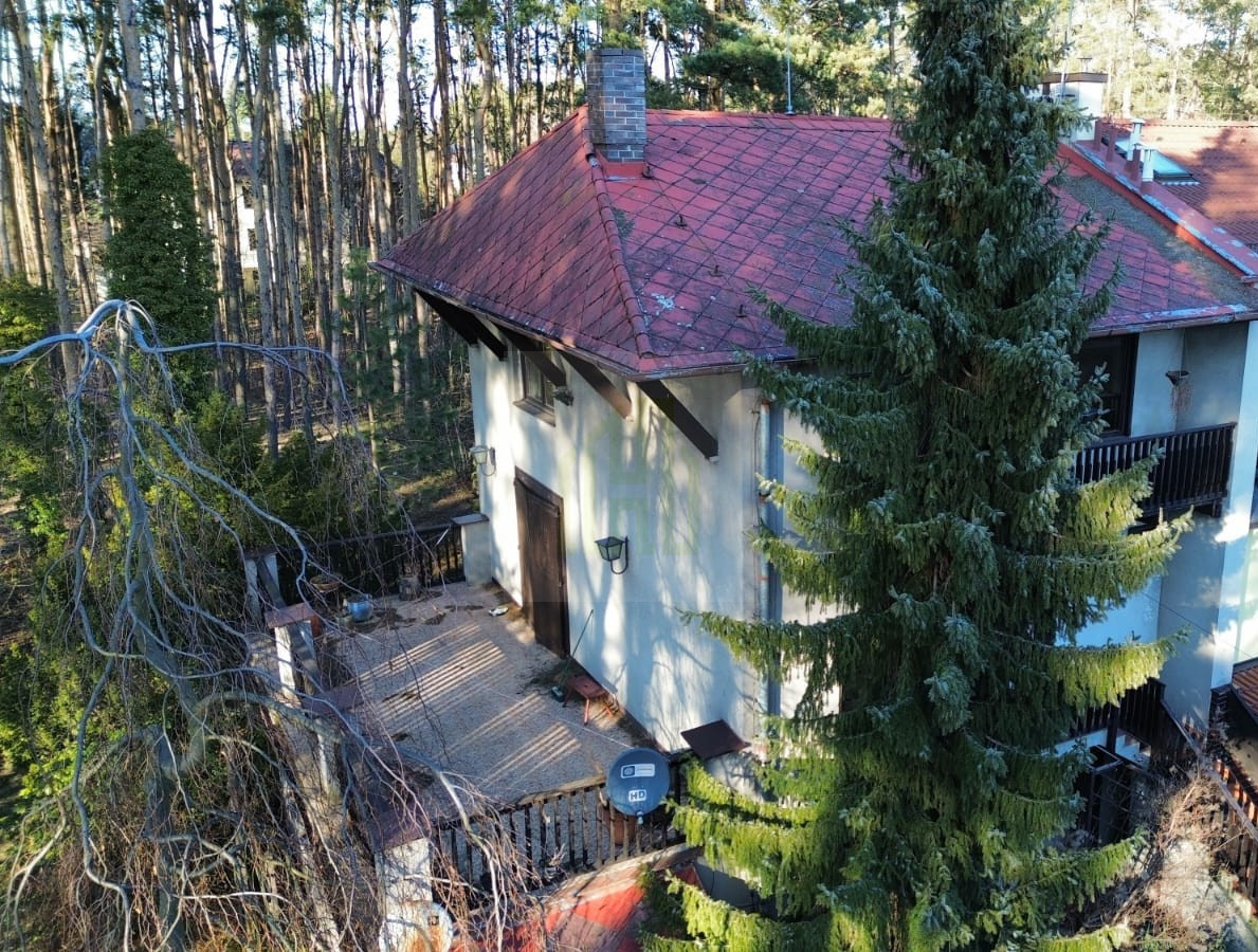 Dom z dużą działką  i szybkim dostępem do Warszawy