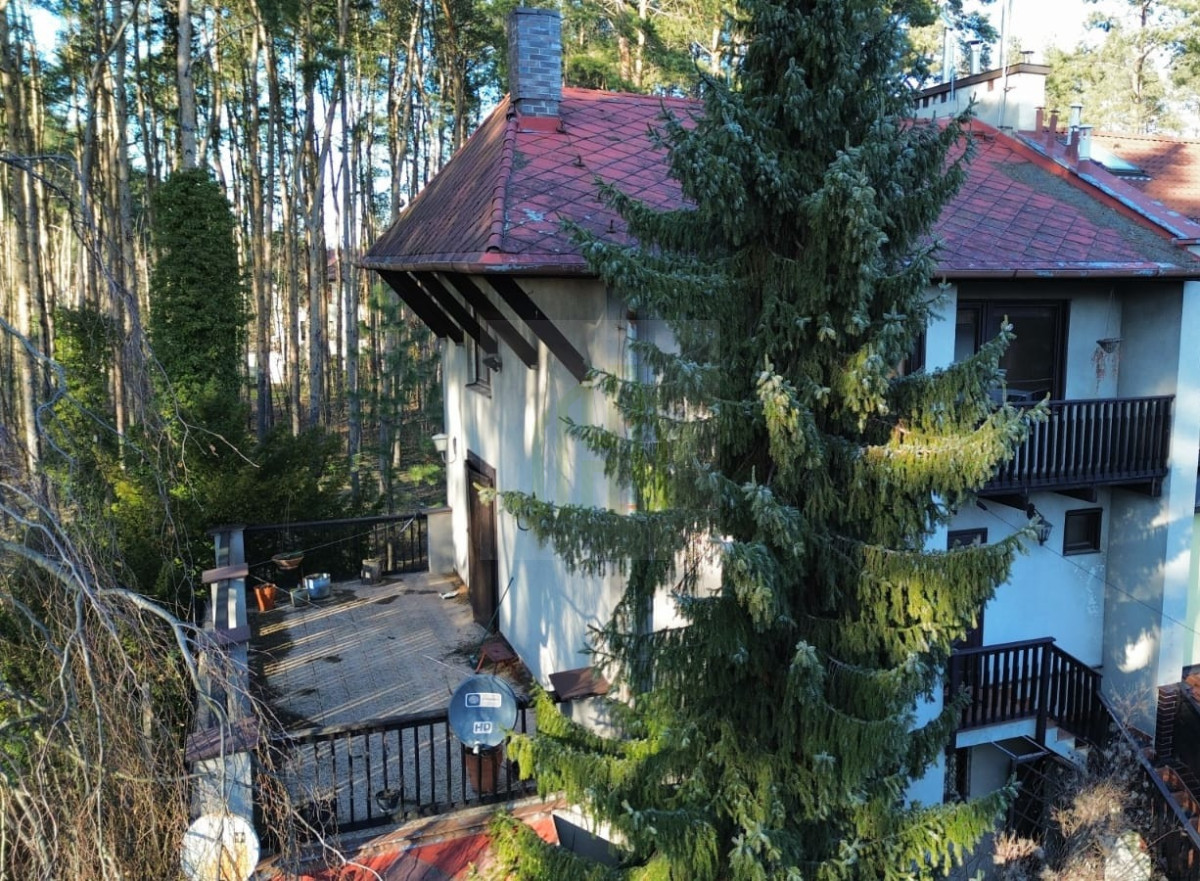 Dom z dużą działką  i szybkim dostępem do Warszawy