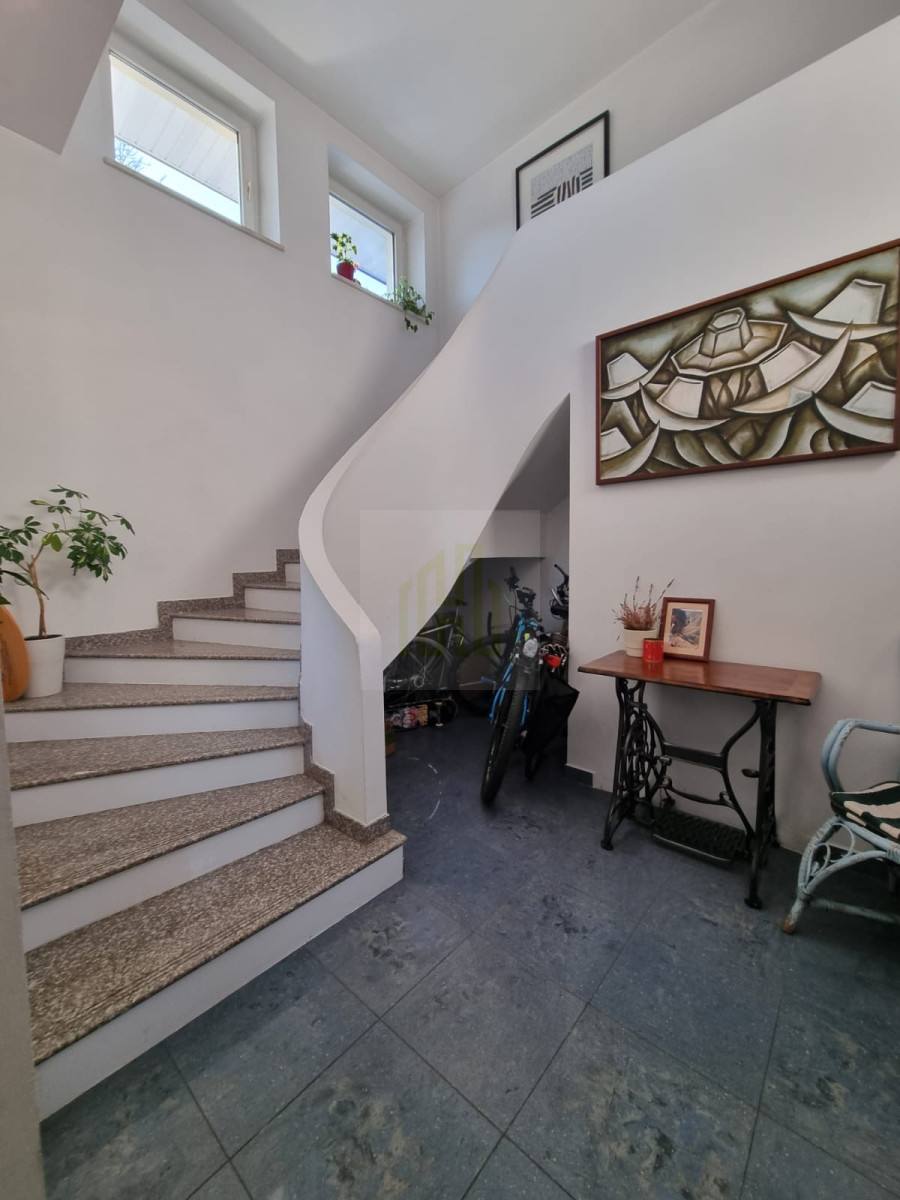 4- pokojowe mieszkanie w domu wolnostojącym