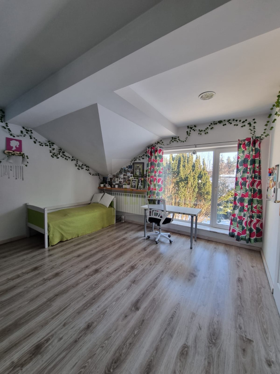 4- pokojowe mieszkanie w domu wolnostojącym