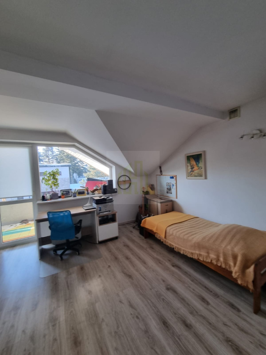 4- pokojowe mieszkanie w domu wolnostojącym