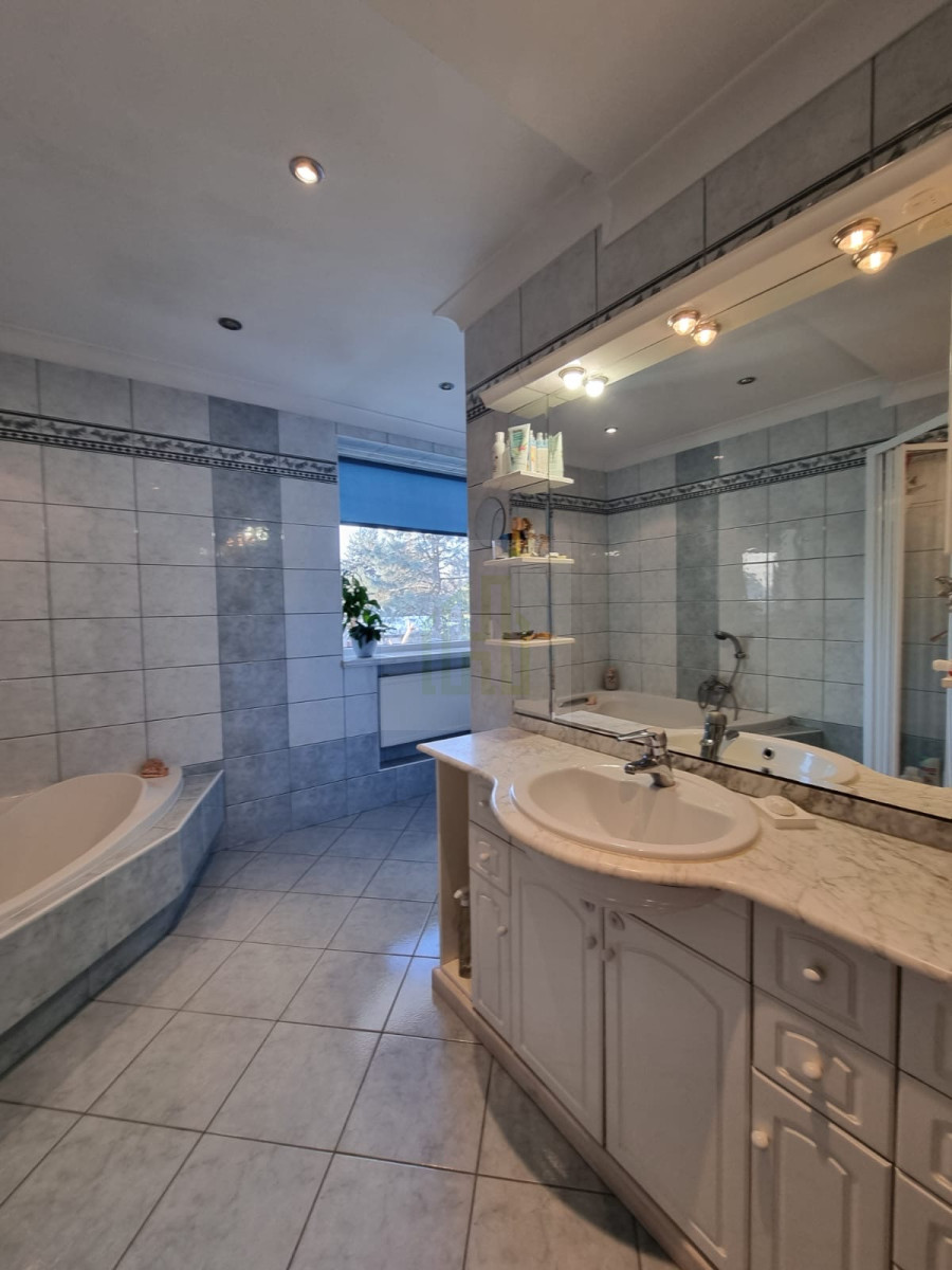 4- pokojowe mieszkanie w domu wolnostojącym