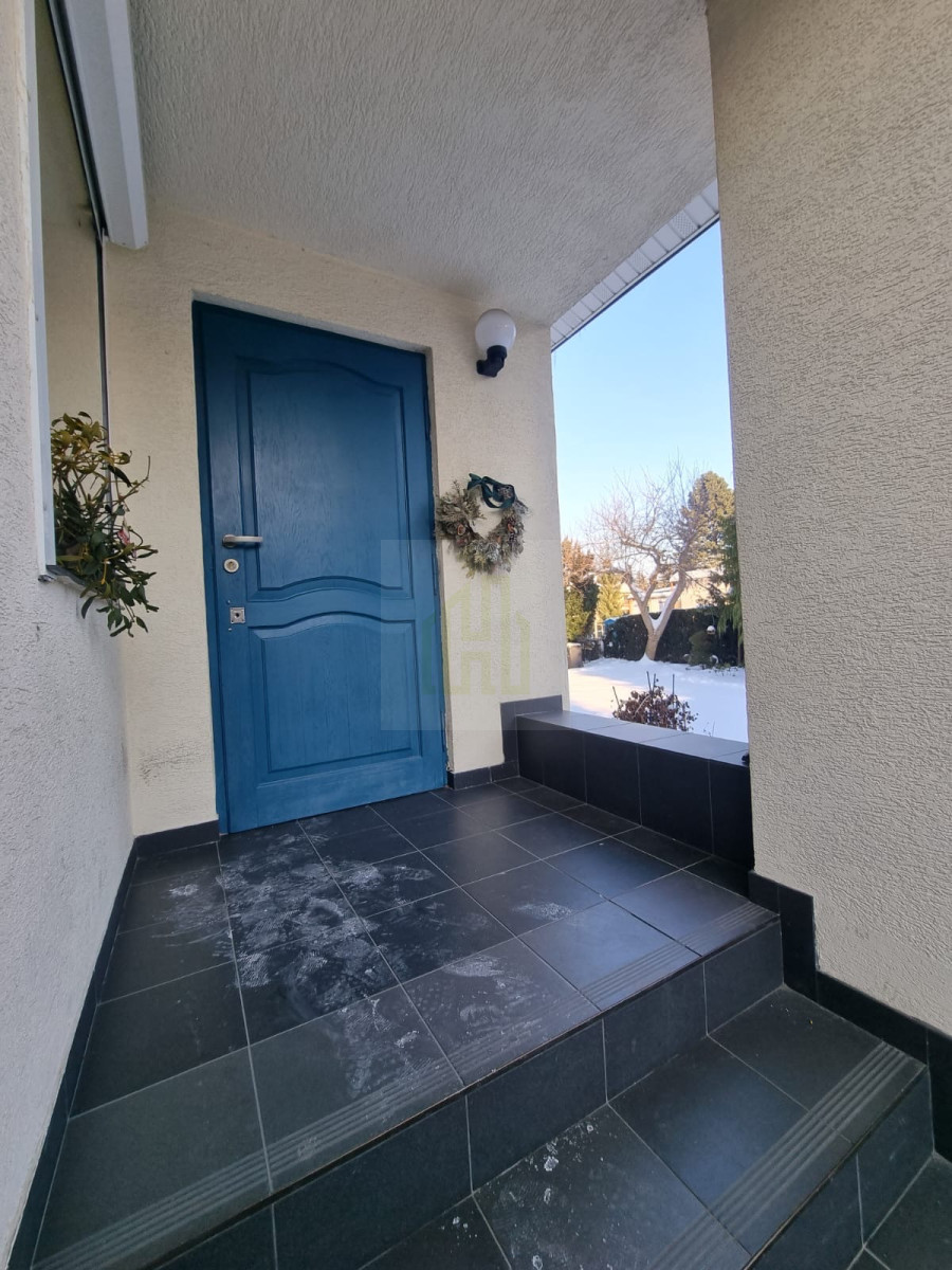 4- pokojowe mieszkanie w domu wolnostojącym