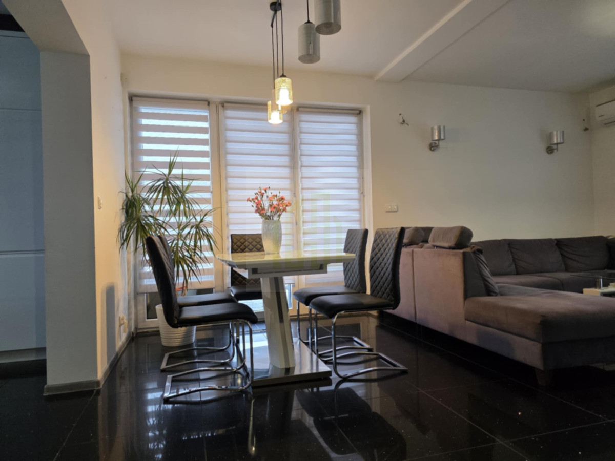 Piękny dom z bajecznym ogrodem w Błoniu