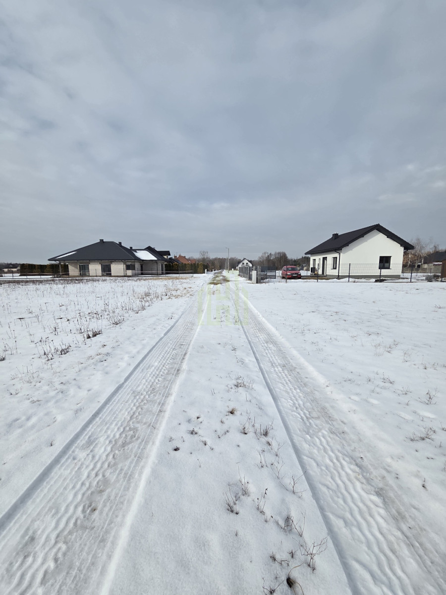 Działka gotowa pod budowę domu.