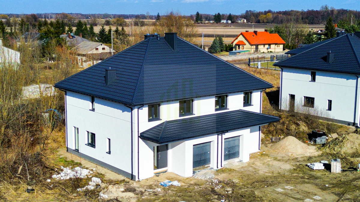 Nowoczesny dom w Kolonii Jaktorów