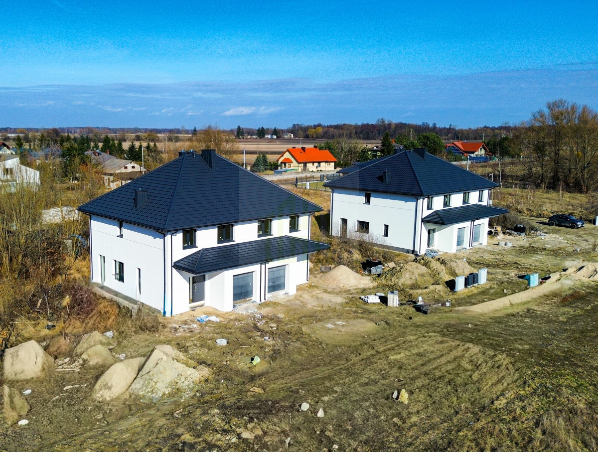 Nowoczesny dom w Kolonii Jaktorów