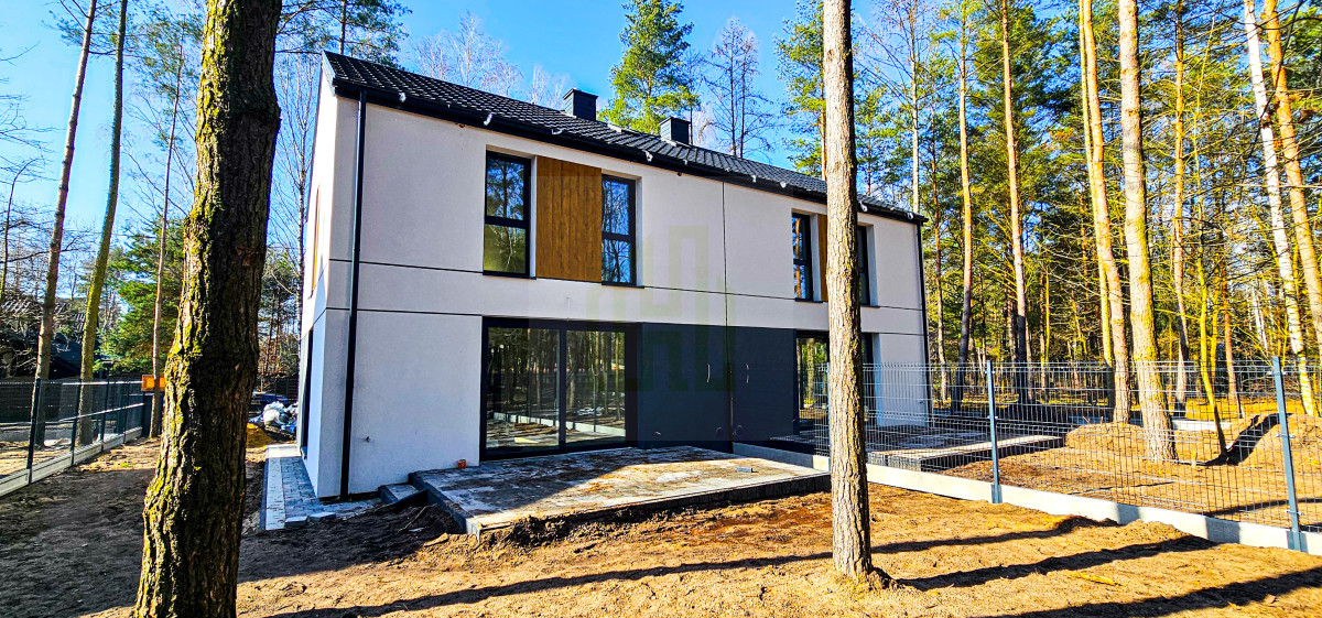 Dom w lesie oaza spokoju.