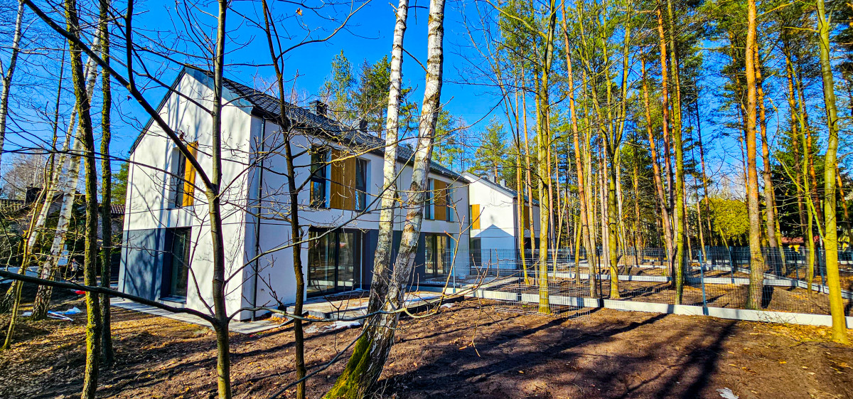 Dom w lesie oaza spokoju.