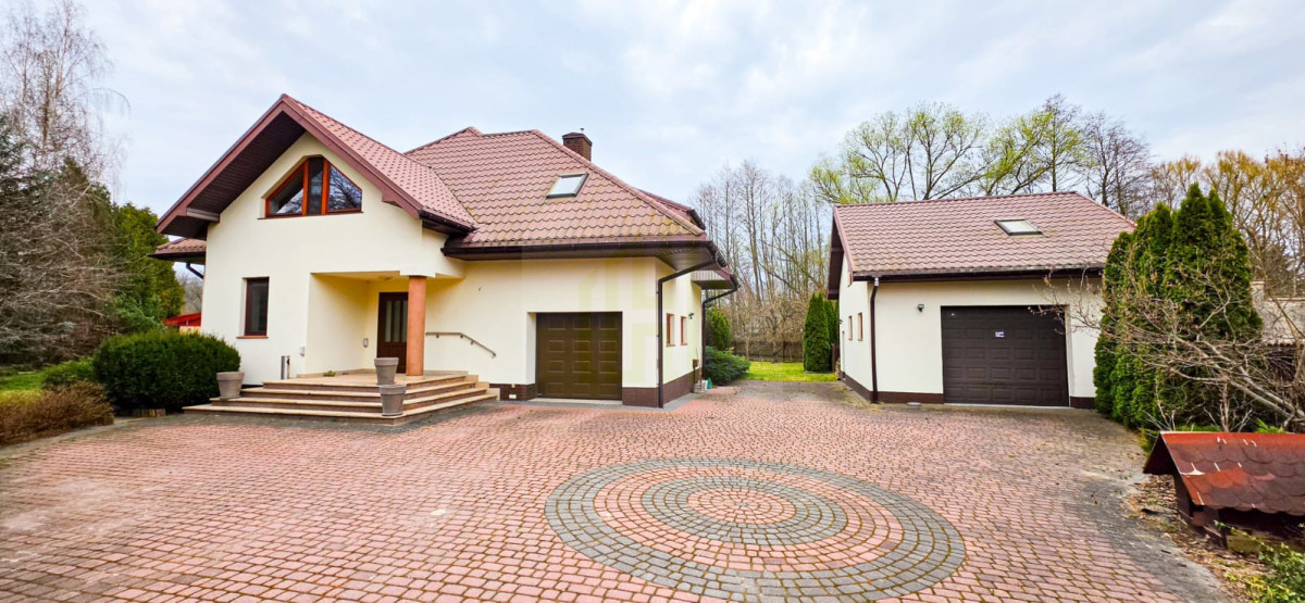 Wolnostojący dom z ogrodem – 20 min od Warszawy!