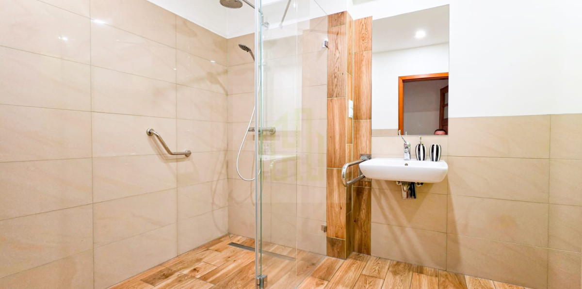 Wolnostojący dom z ogrodem – 20 min od Warszawy!