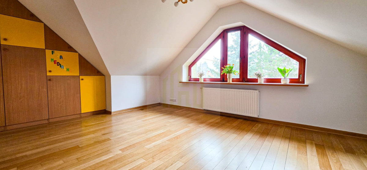 Wolnostojący dom z ogrodem – 20 min od Warszawy!