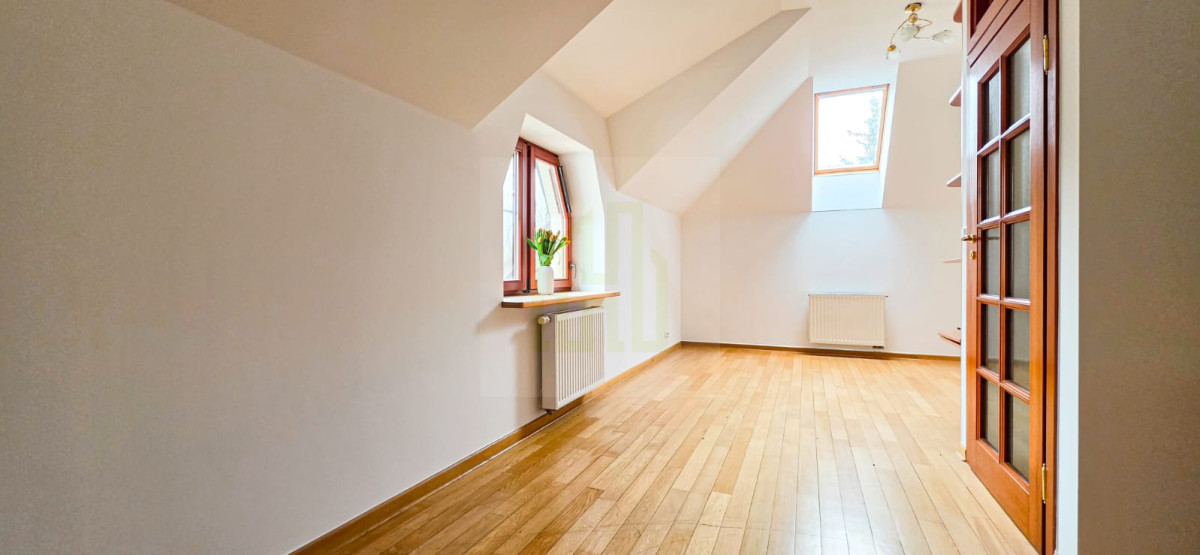 Wolnostojący dom z ogrodem – 20 min od Warszawy!