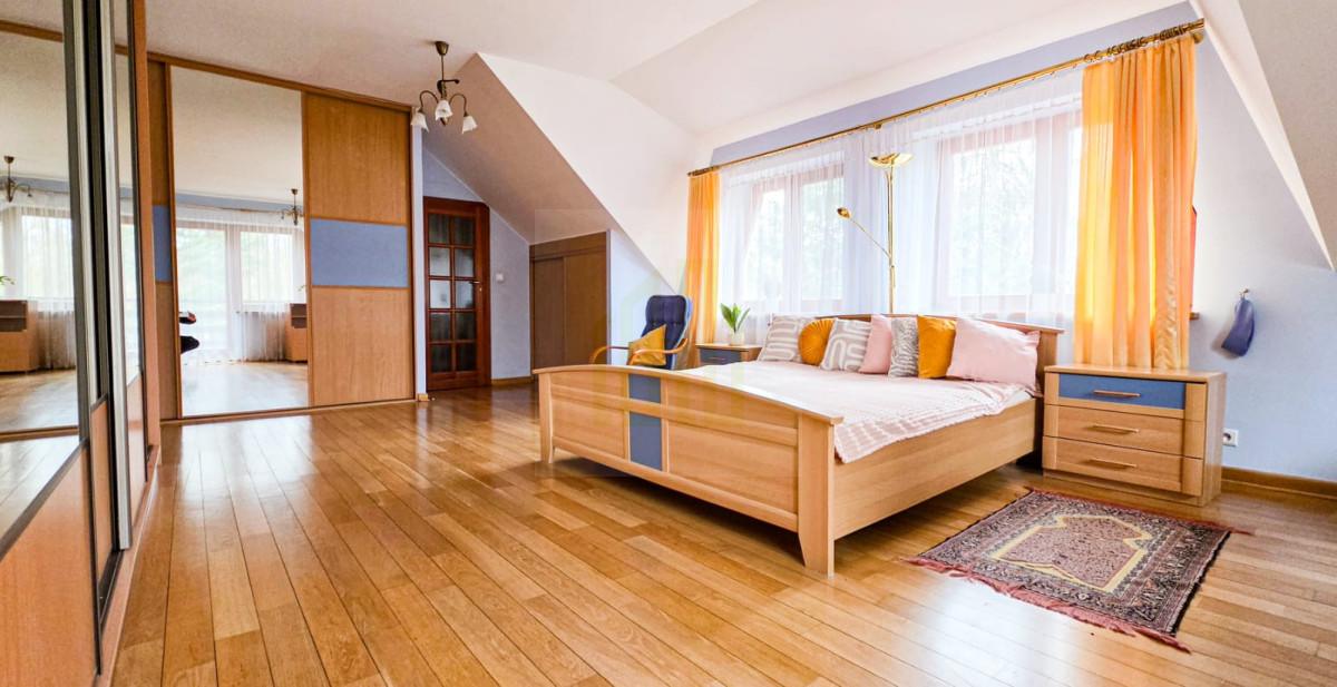 Wolnostojący dom z ogrodem – 20 min od Warszawy!