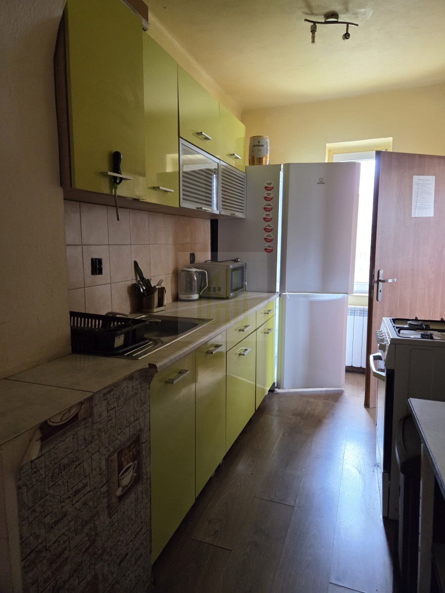 GOTOWIEC INWESTYCYJNY | 7 pokoi | 3175 m²