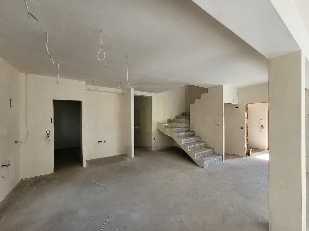 Nowy dom 230 m² na ogromnej działce 3000 m²