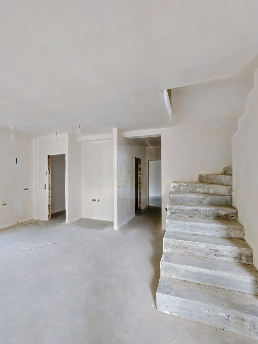 Nowy dom 230 m² na ogromnej działce 3000 m²