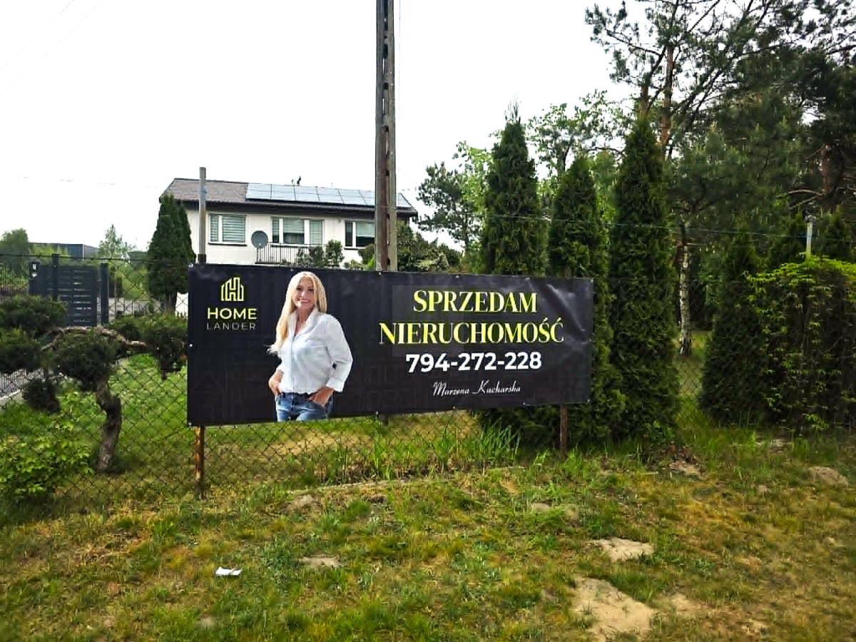 Dom inwestycyjny  z dużą działką w Błoniu