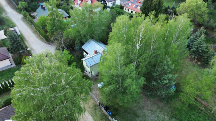 Dom do remontu- duża działka 1630 m2