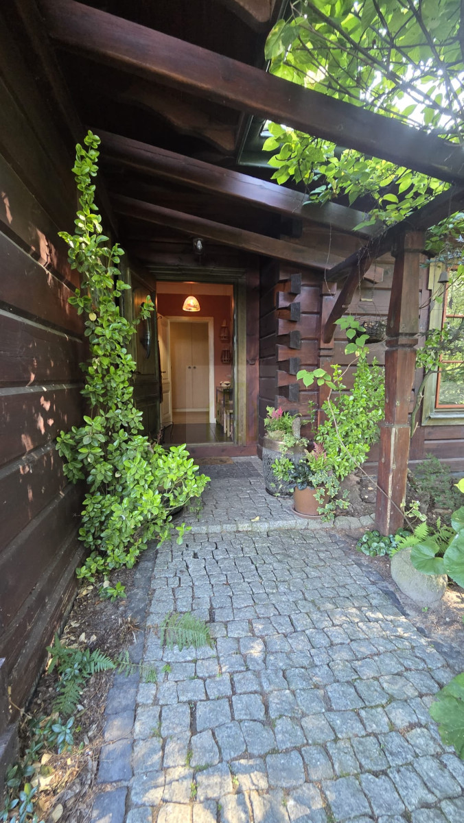 Wyjątkowy dom z bala drewnianego – 169,53 m² | dzi